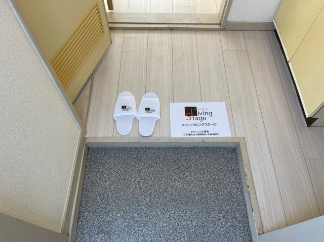 プラザドゥサビーネＡ棟 玄関