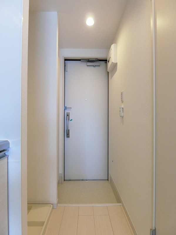 リブリ・三鷹 玄関