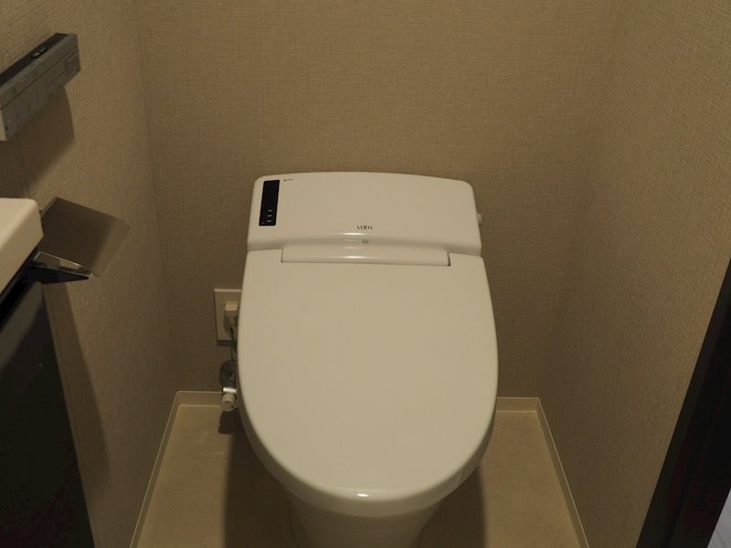 ドゥーエ二子新地5階 トイレ