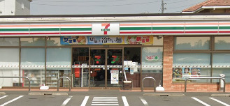 鎌ケ谷市北中沢3丁目戸建 【コンビニエンスストア】セブンイレブン 鎌ケ谷くぬぎ山4丁目店まで1509ｍ