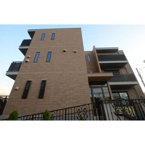 アヴェニュー唐木田 外観