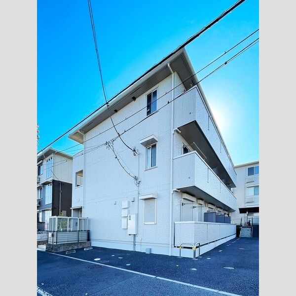 Dolly Varden　Ⅱ302号室 外観