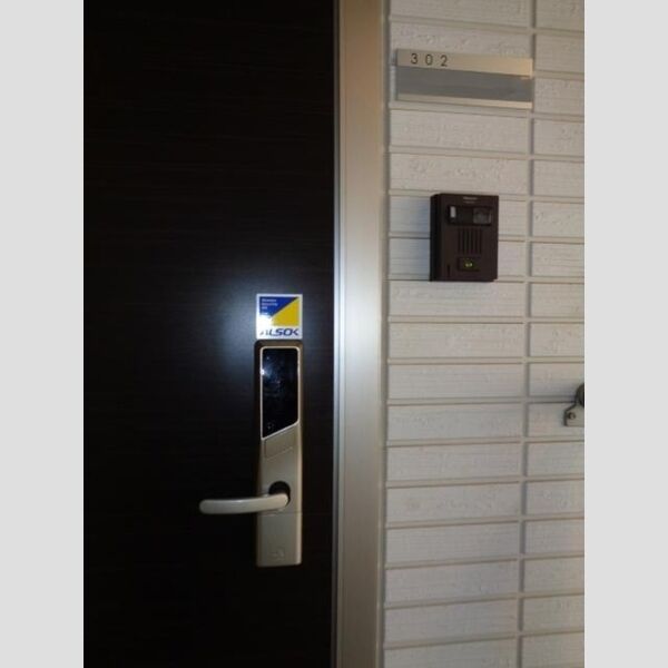 グランデュール　A 玄関錠