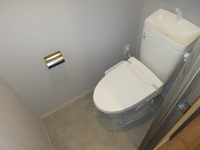 クリオラベルヴィ横濱サウス5階 トイレ