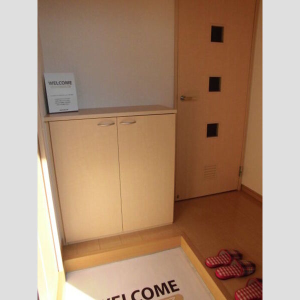 リヴェール205号室 玄関