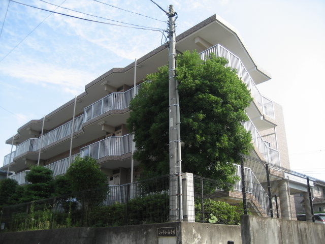シャトレ山手台 外観