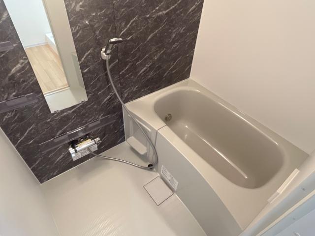 サウザンドリーフ202号室 バス