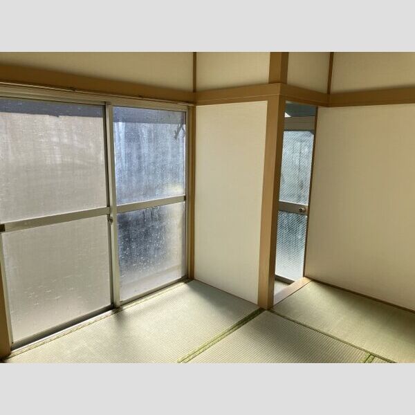 白樺コーポラス103号室 和室