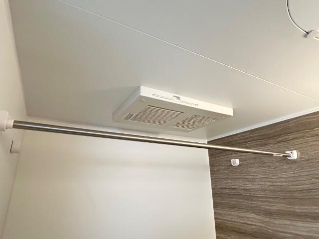 charme・toit（シャルム・トワ）305号室 浴室乾燥機