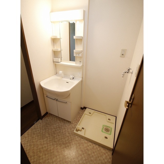 アンプルール フェール Ｗind 内観