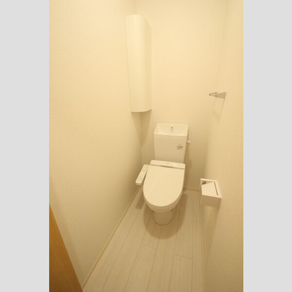 ノーブル・ルミナス笹塚103号室 103号室　トイレ