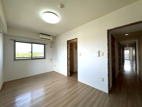 ライオンズ南大沢ヒルズ7階 洋室(玄関ポーチ横)　※前回募集時2024年8月撮影