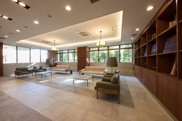 河田町ガーデン１号棟 エントランス