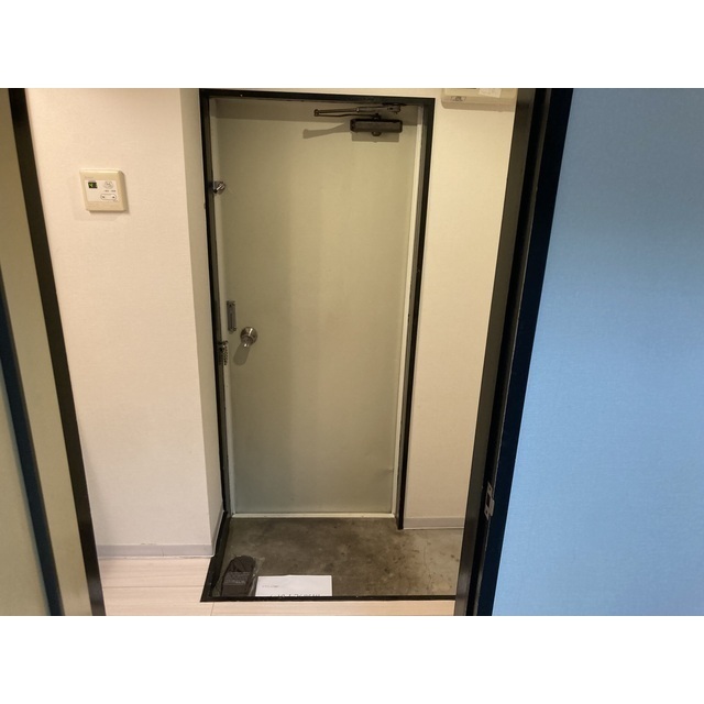 プラザ・ドゥ・アヴァン106号室 玄関