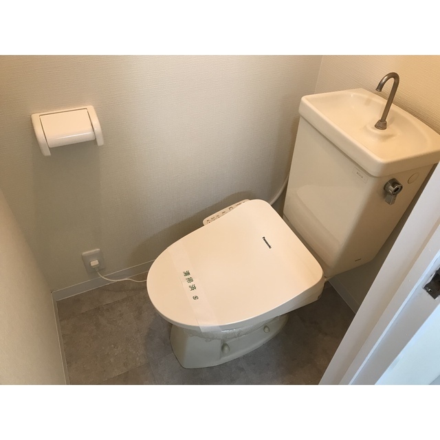 リエス伊勢原205号室 内観