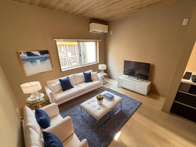 田柄１丁目戸建 リビング