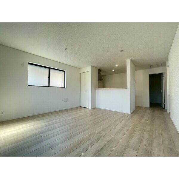 クレイドルガーデンさいたま市浦和区木崎　第14　1号棟 リビング