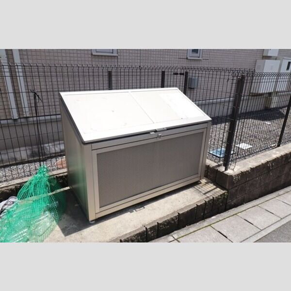 ステラC ゴミ置き場