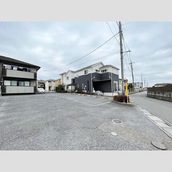 フォンテーヌ　A 駐車場