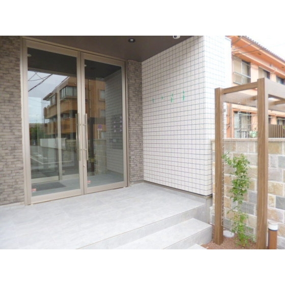 Ｂｏｕｌｅ　ｄｅ　Ｎｅｉｇｅ　Ｌａ　Ｍａｉｓｏｎ1階 外観