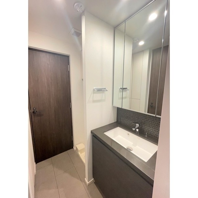 ザ・パークハビオ新御徒町801号室 同建物別部屋の参考画像