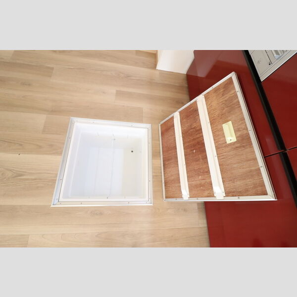 パークヒル105号室 床下収納