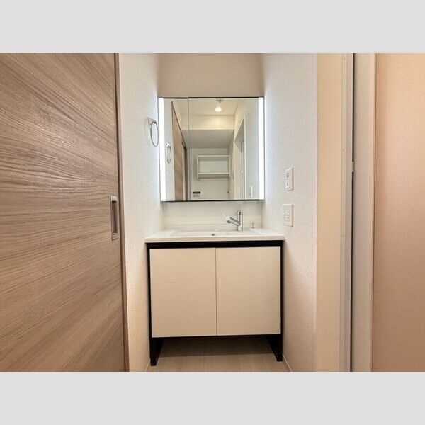 サリサ.l101号室 洗髪洗面化粧台