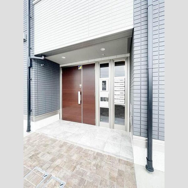 Riziere六町(リジエルロクチョウ)203号室 エントランス