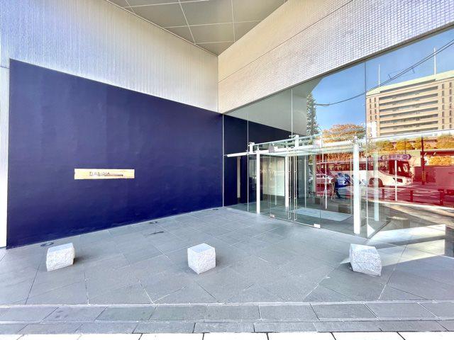 レジディア市ヶ谷4階 エントランス