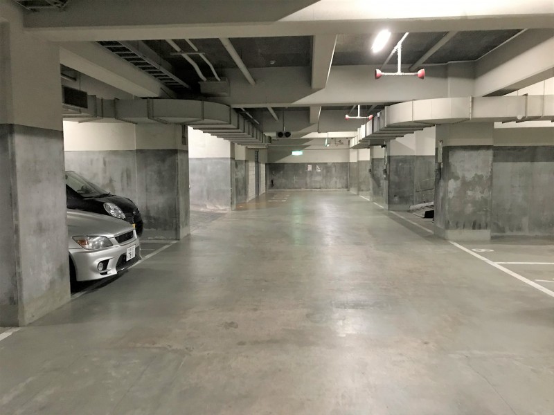 グランドール久米川5階 駐車場