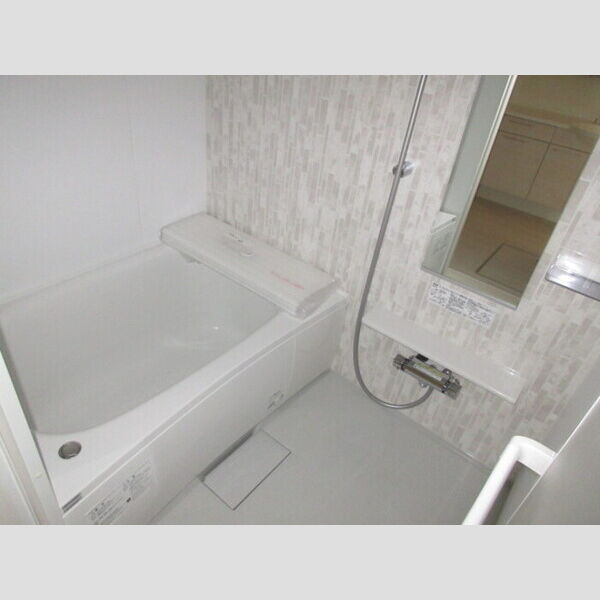 アンジュール氷川台 浴室