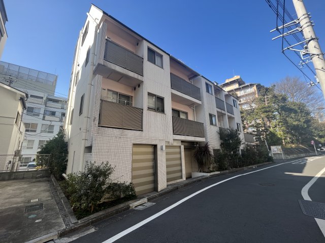 ガーデン代々木八幡202号室 外観