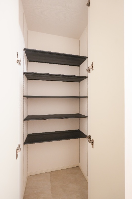 ドゥーエ日暮里Ⅲ1階 収納