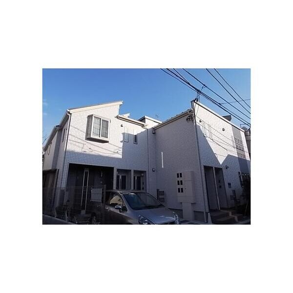 ジュネス烏山201号室 外観