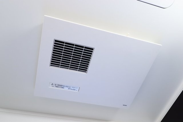 秀和目黒駅前レジデンス 浴室換気乾燥機