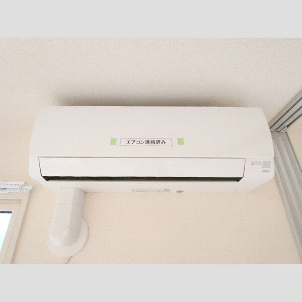 アマービレ　B棟102号室 エアコン　(リビング)