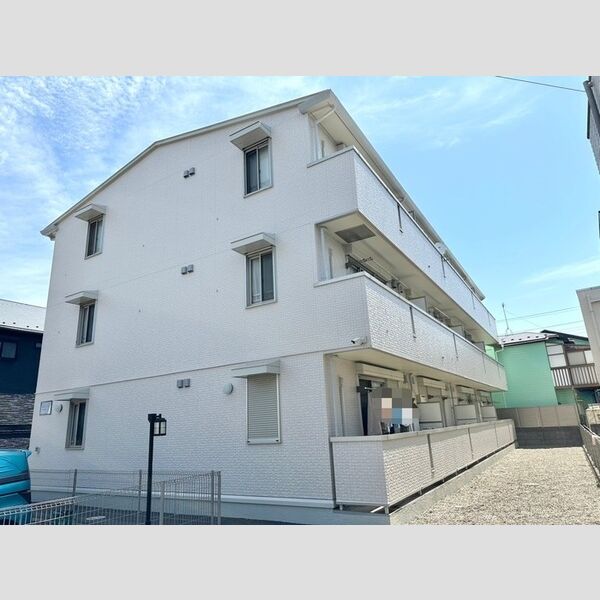 サニーコート203号室 建物外観