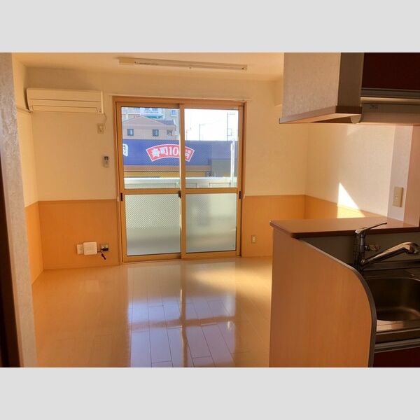 Dolly Varden　Ⅱ 洋室