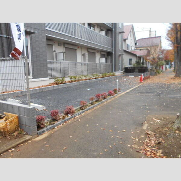 フィーカ　アパルフェ 駐車場