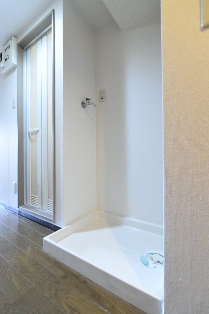 スカイコートお茶の水女子大前 室内洗濯機置場