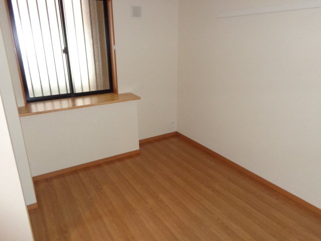 ジラフ２０１０203号室 室内