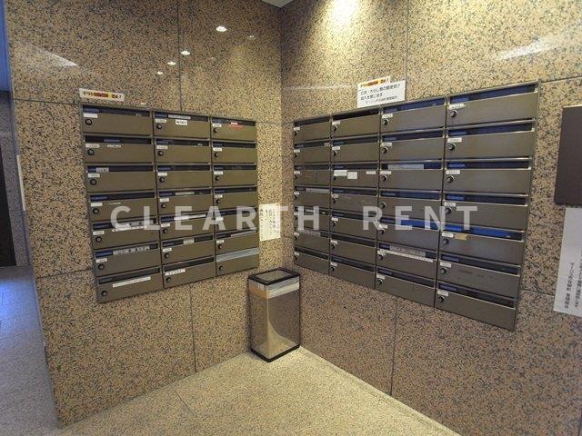マージュ市谷柳町7階 メールボックス