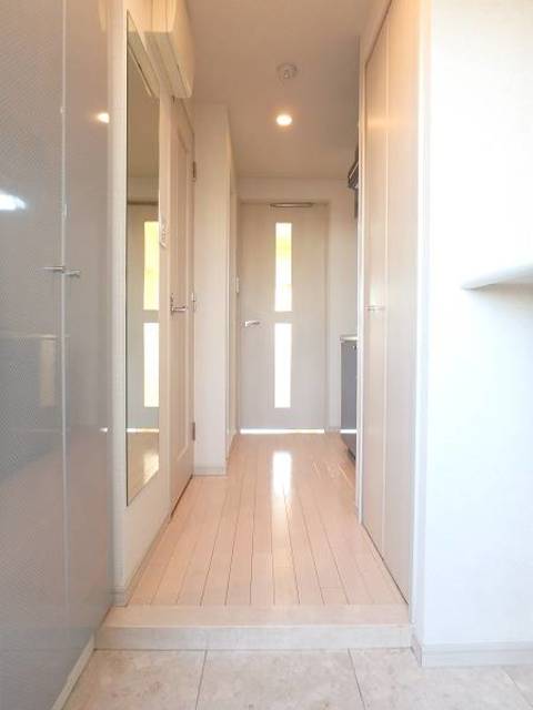 ガラ・グランディ中野 玄関