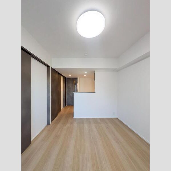 S-RESIDENCE原木中山azure 玄関