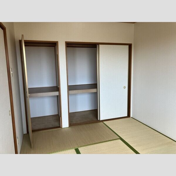 グランシャリオ203号室 和室