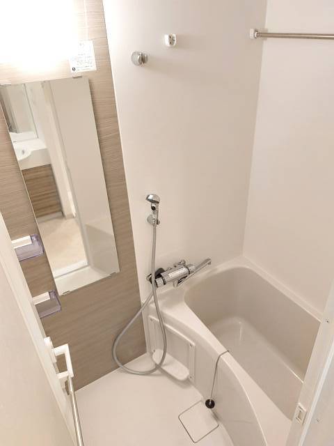 ガーラ・プレシャス高輪台9階 コンパクトで使いやすいお風呂です