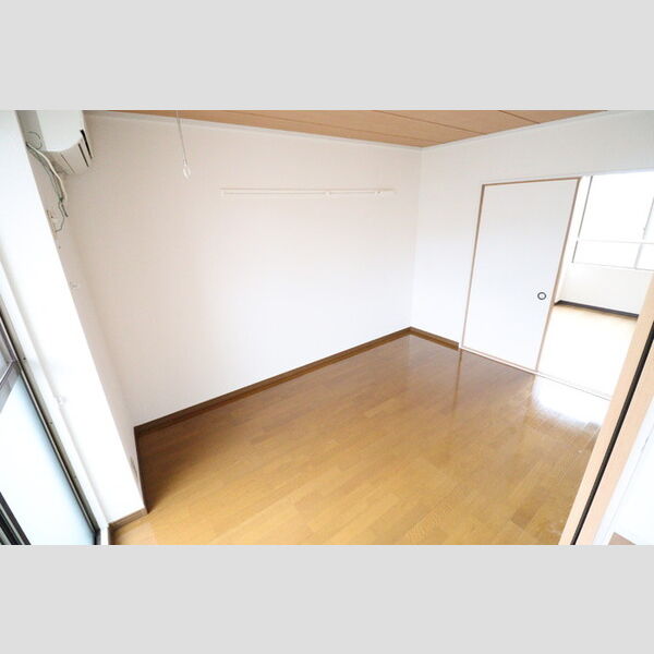 グリーンヒル202号室 洋室