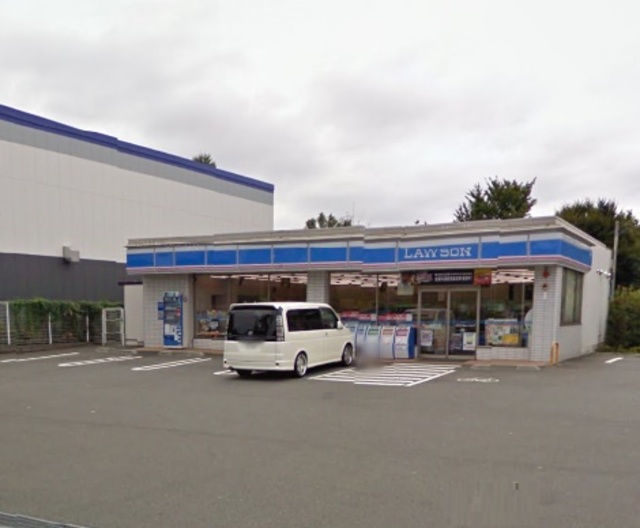 ルミエール　岸 ローソン東大和中央店