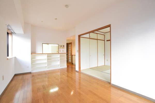 コーポレート鷺沼2階 リビング