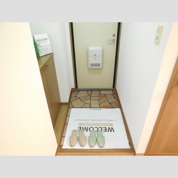 日の出第一秋新ハイツ 玄関